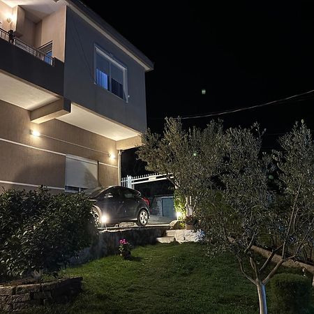 Ilvi Guesthouse Gjirokastra Zewnętrze zdjęcie