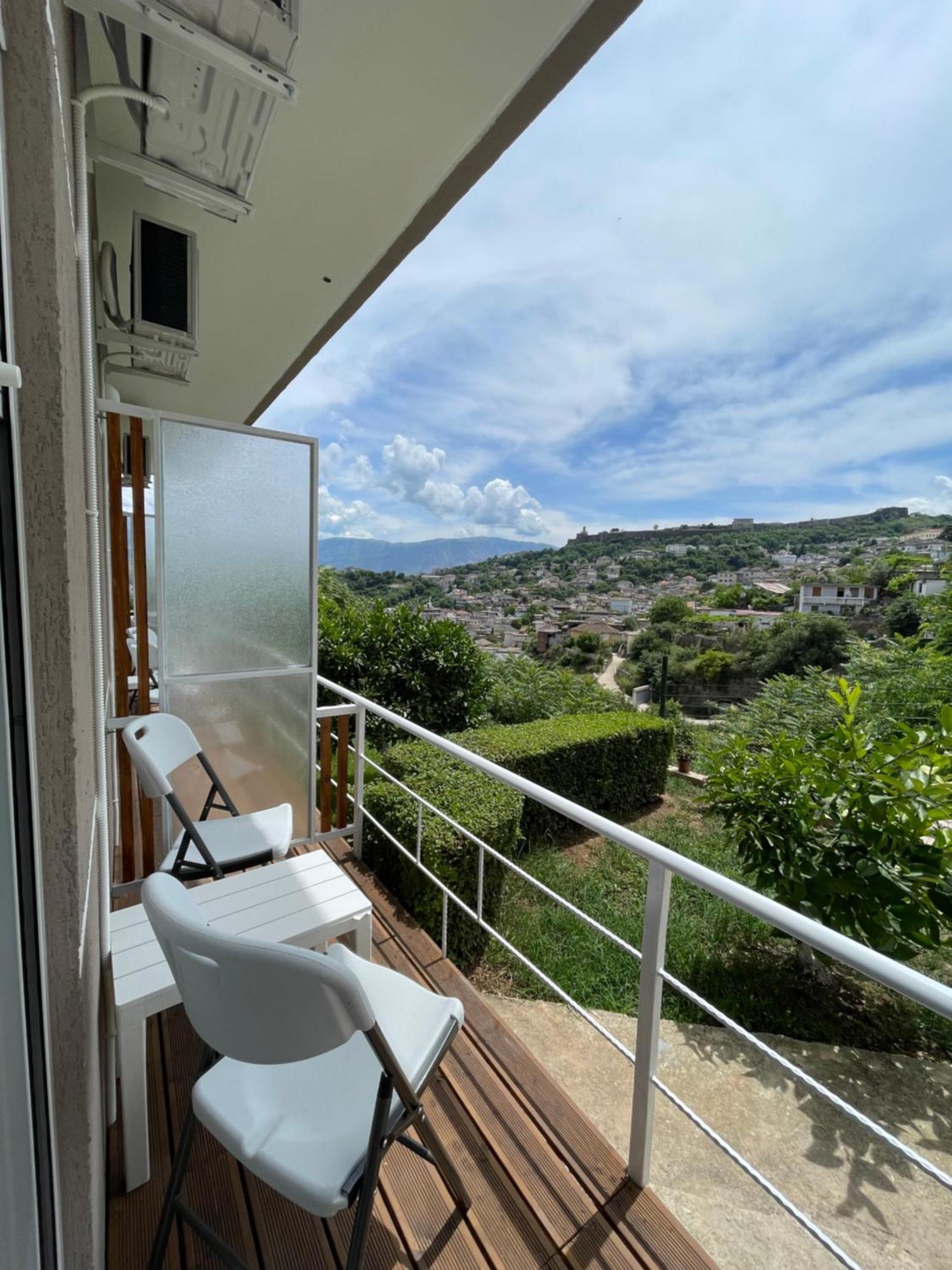 Ilvi Guesthouse Gjirokastra Zewnętrze zdjęcie