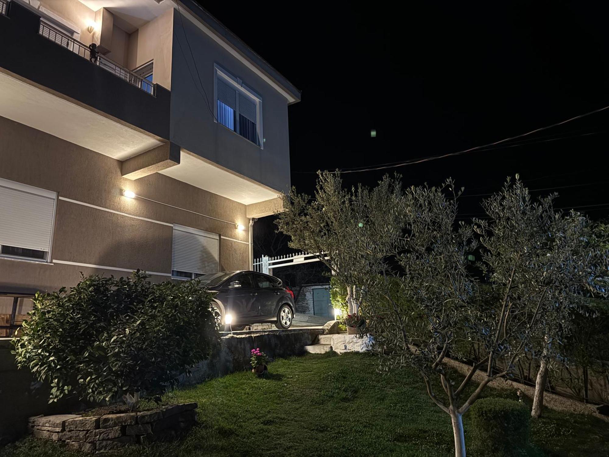 Ilvi Guesthouse Gjirokastra Zewnętrze zdjęcie